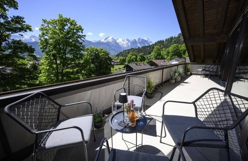 Sonnenbichl Apartment | Alpine Loft Marianne über Garmisch-Partenkirchen