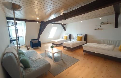 Altdorf bei Nuernberg Apartment | Altdorf zentral, Stadtnähe NBG Toplage 96qm 3Zi