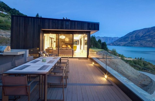 Queenstown House | Altitude Luxury - Hosted by NZSIR Luxury Rental Homes