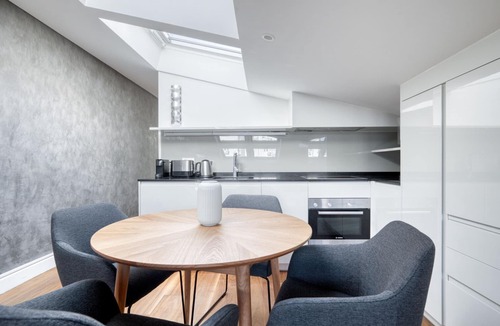 Chueca Apartment | Amazing Chueca 2BR Penthouse, nr city center, by Blueground