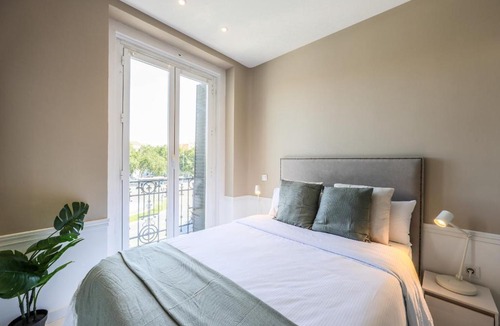 Las Acacias Apartment | AmazINN Collection Madrid Embajadores