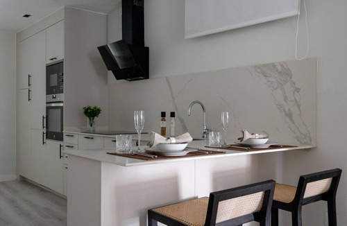 Embajadores Apartment | Amplio Apartamento a Pocos de Paseo del Prado