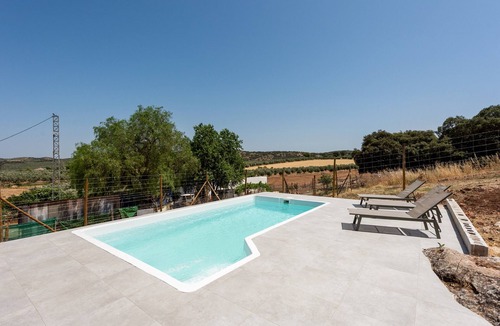 Villanueva del Trabuco House | Andalusian Country House with Private Saltwater Pool – 40 min from Málaga, 1 hr from Granada