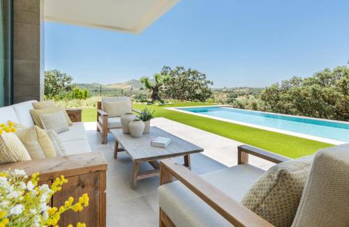 Antequera Villa | Antequera Golf Villa Pool by ELE Apartments