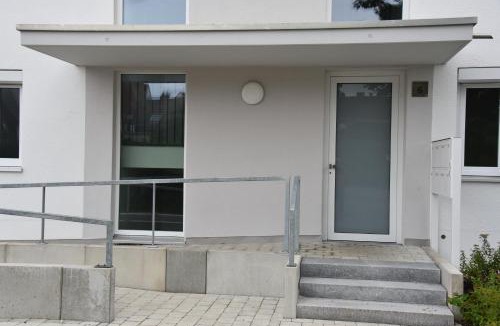 Leipheim Apartment | Antike & Modern Deluxe 2 mit Terrasse