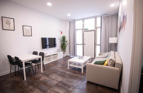 Almendrales Apartment | ANTONIO LÓPEZ - B