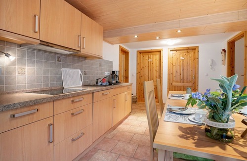 Bad Gottleuba Apartment | Apartment 'Wohnung Volksgut' with Mountain View, Private Terrace and Wi-Fi
