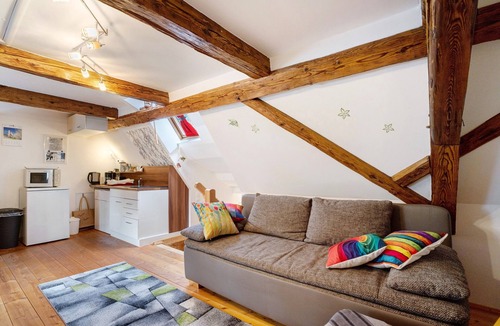 Berggieshubel Apartment | Apartment 'Augustusberg' with Mountain View, Private Terrace and Wi-Fi
