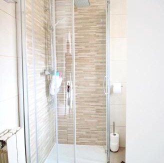 Abena Apartment | Apartamento moderno al pie de los Pirineos