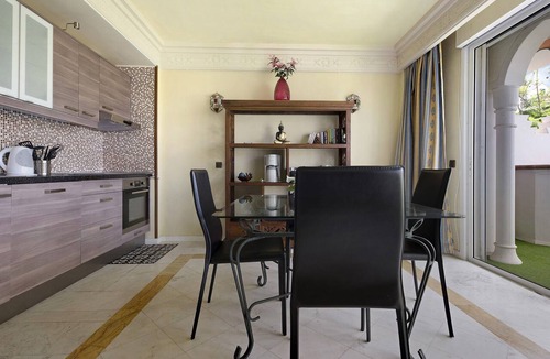 Puerto de la Cruz Apartment | Apartamento Parque Lotos with Mountain View, Pool, Wi-Fi & Terrace