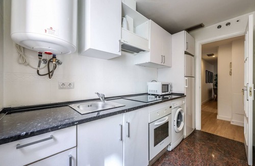 Embajadores Apartment | apartamento reformado en lavapies para 6 de alquiler temporal