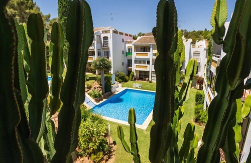 Calahonda Apartment | Apartamentos Pueblo Valleverde by Interhome