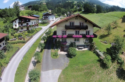 Hopfgarten Markt Apartment | Apartment in Hopfgarten/Brixental near ski lift