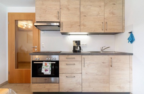 Wolfach - Saint Roman Apartment | Apartment 'Ferienwohnung Torbrünnele' with Mountain View, Private Terrace and Wi-Fi