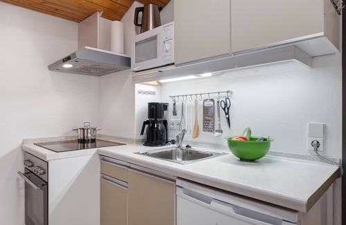 Furtwangen Apartment | Apartment 2 'Ringelblume, 42qm' with Balcony and Wi-Fi