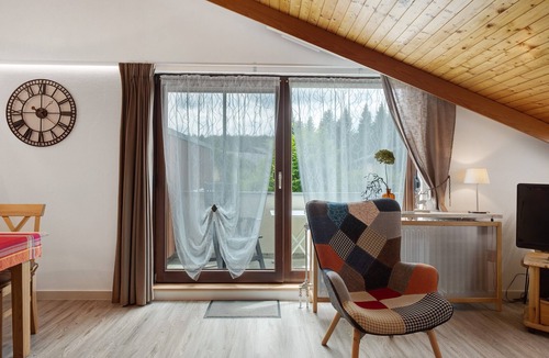 Furtwangen Apartment | Apartment 2 'Ringelblume, 42qm' with Balcony and Wi-Fi