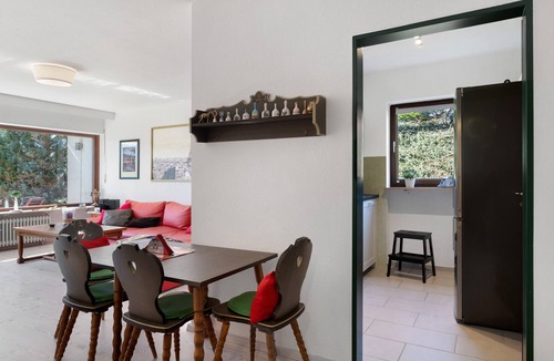 Schoenwald Apartment | Apartment Victoria with Private Terrace, Garden, and Wi-Fi