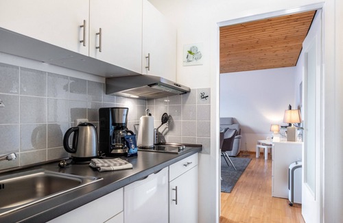 Schoenwald Apartment | Apartment 'Schwarzwaldblick D App 10 with Pool, Sauna, Mountain View, Wi-Fi