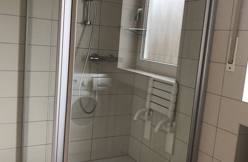 Weiden in der Oberpfalz Apartment | Apartment 'Business' with Sea View, Balcony and Wi-Fi