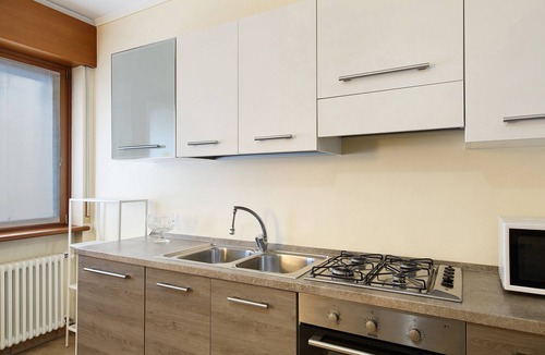 Santo Stefano di Cadore Apartment | Apartment 'Residence Le Ante - Classic' with Mountain View, Shared Garden and Balcony