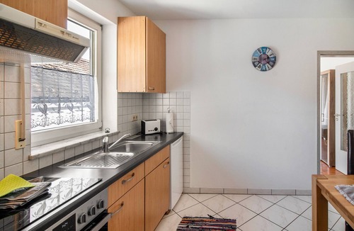 Hoyren Apartment | Apartment '01' with Shared Terrace, Balcony and Wi-Fi