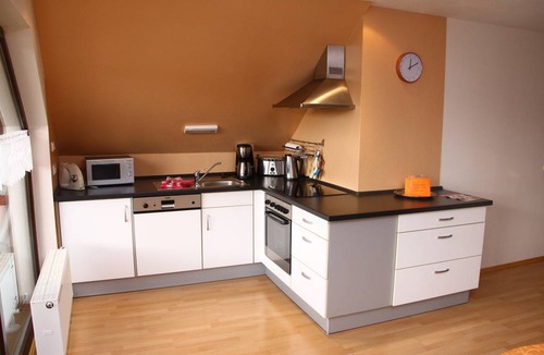 Grossheubach Apartment | Apartment ∙ 1 bedroom ∙ 3 guests