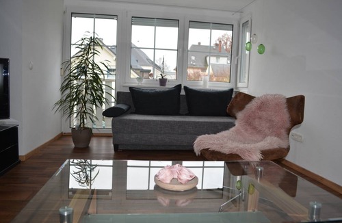 Oberkotzau Apartment | Apartment ∙ 1 bedroom ∙ 4 guests