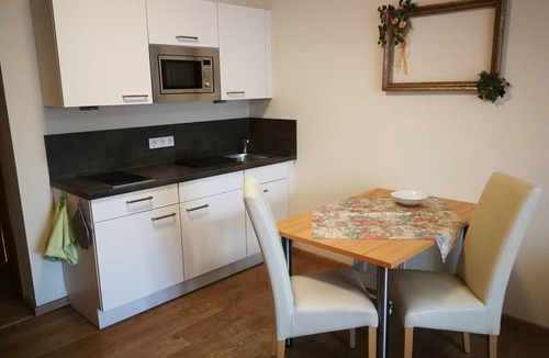 Altmannstein Apartment | Apartment ∙ 1 bedroom ∙ 2 guests