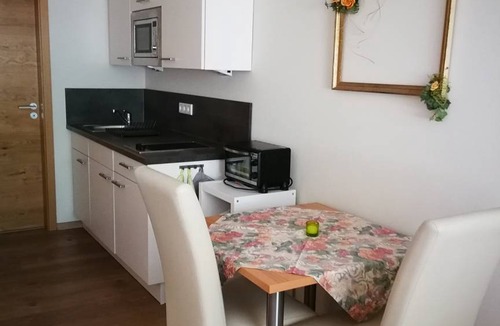 Altmannstein Apartment | Apartment ∙ 1 bedroom ∙ 2 guests