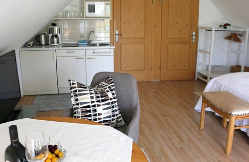 Sommerach Apartment | Apartment ∙ 1 bedroom ∙ 2 guests