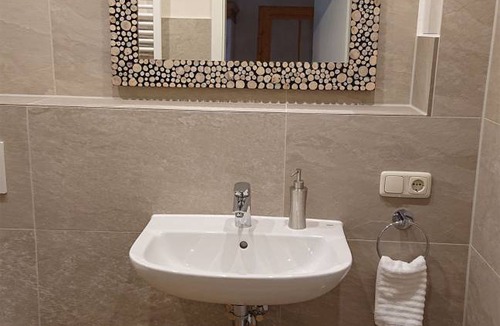 Rottbach Apartment | Apartment ∙ 1 bedroom ∙ 2 guests