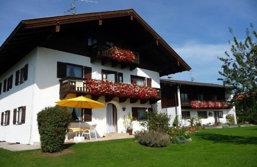 Chieming Apartment | Apartment 1 with 2 bedrooms and a large south-facing balcony