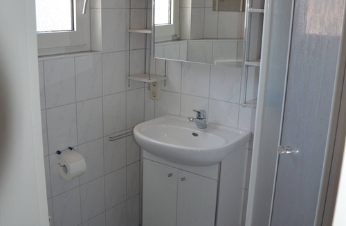 Gambach Apartment | Apartment ~ 110m² in the 1st and 2nd Floor in the beautiful Main Valley, large garden