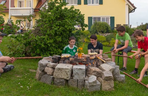 Breitenthal Apartment | Apartment ∙ 2 bedrooms ∙ 5 guests