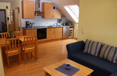 Grossheubach Apartment | Apartment ∙ 2 bedrooms ∙ 4 guests