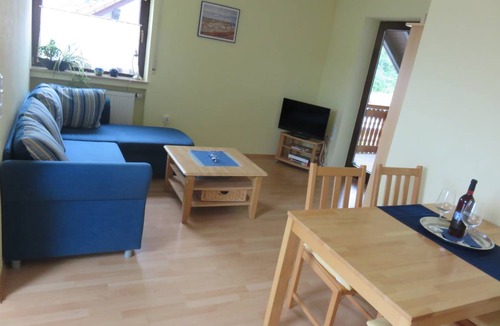 Grossheubach Apartment | Apartment ∙ 2 bedrooms ∙ 4 guests