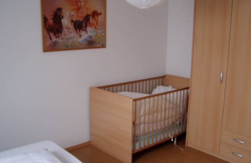 Wolfersdorf Apartment | Apartment ∙ 2 bedrooms ∙ 4 guests
