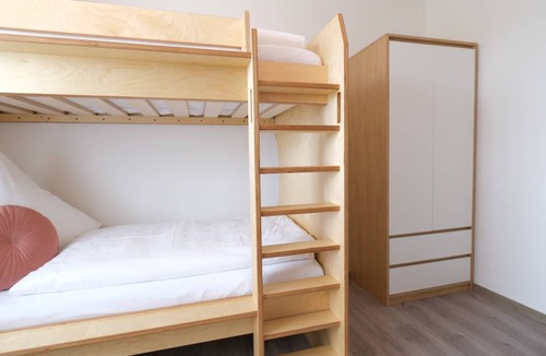 Sinzing Apartment | Apartment ∙ 2 bedrooms ∙ 8 guests
