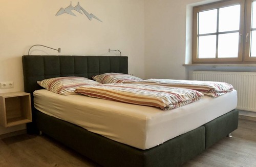Wunsiedel Apartment | Apartment ∙ 2 bedrooms ∙ 3 guests