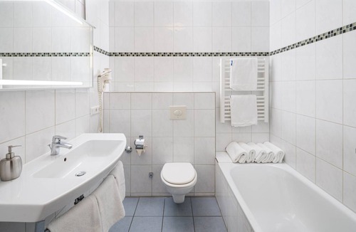Zirndorf Apartment | Apartment ∙ 2 bedrooms ∙ 4 guests