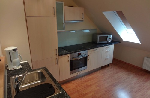 Sulzbach-Rosenberg Apartment | Apartment 2 rooms near Su-Ro, directly on the 5 rivers cycle path for 2 persons