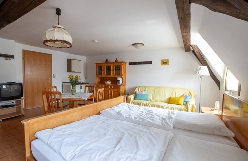 Absberg Apartment | Apartment ∙ 2 guests