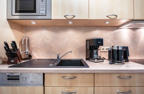 Seedorf Apartment | Apartment '2 Heimathafen' with Lake View, Private Terrace and Wi-Fi