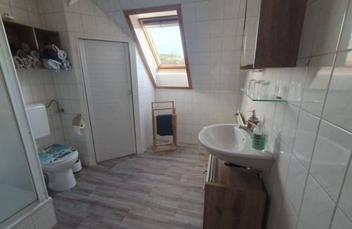 Lichtenhain Apartment | Apartment 2 with 55 sqm /FeWo-hier-und-jetzt
