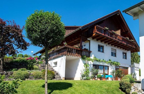 Oberreitnau Apartment | Apartment '2' with Mountain View, Shared Garden and Wi-Fi