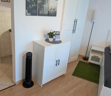 Bad Essen Apartment | Apartment #21 im Haus Deutsch Krone - EG, Balkon, Pool - Renoviert 2026