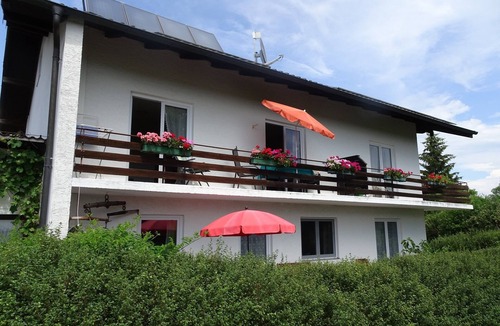 Gollenshausen a.Chiemsee Apartment | Apartment 2a - south-facing balcony with mountain view, 50 sqm