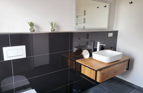 Feuchtwangen Apartment | Apartment ∙ 3 bedrooms ∙ 5 guests