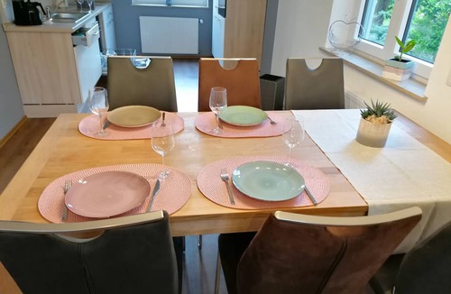 Karlburg Apartment | Apartment ∙ 3 bedrooms ∙ 8 guests