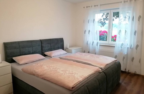 Karlburg Apartment | Apartment ∙ 3 bedrooms ∙ 8 guests